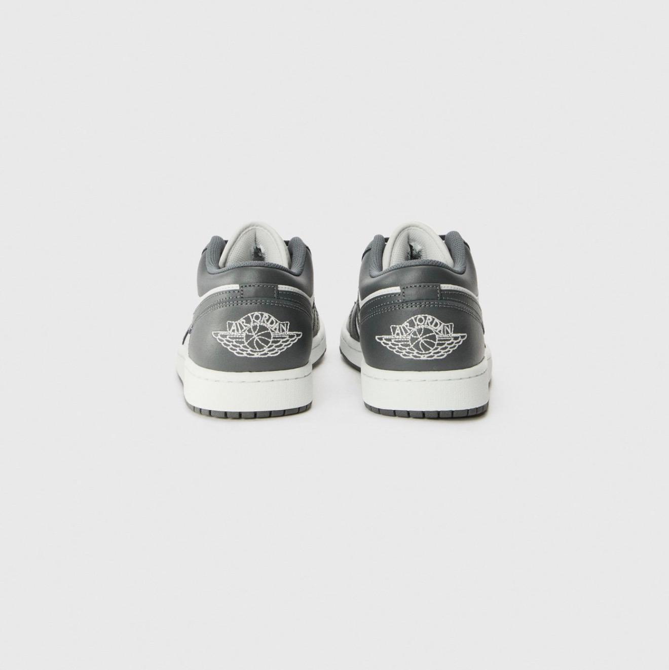air-jordan-1-sneakers-basse-iron-greysummit-white
